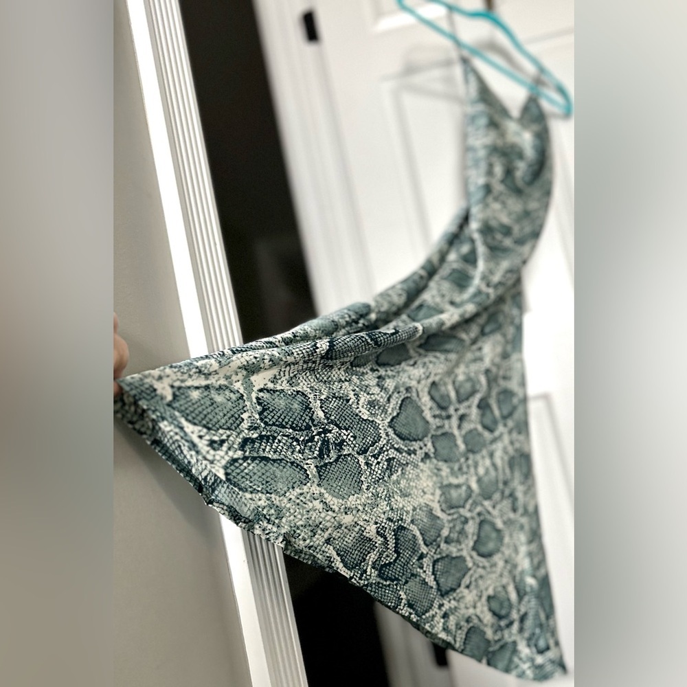 ‼️RARE‼️🎸LOVESTITCH🎸🔥NWT🔥Python Cowl Neck Midi Slip Dress in Green—S - Picture 4 of 14